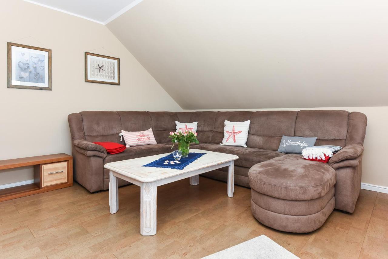 Ferienwohnung Haus Heimathafen Esens Zewnętrze zdjęcie