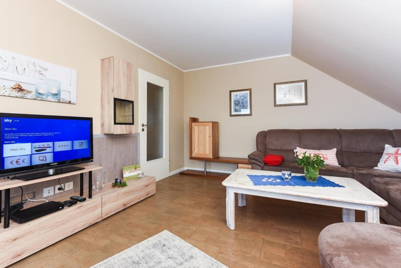Ferienwohnung Haus Heimathafen Esens Zewnętrze zdjęcie